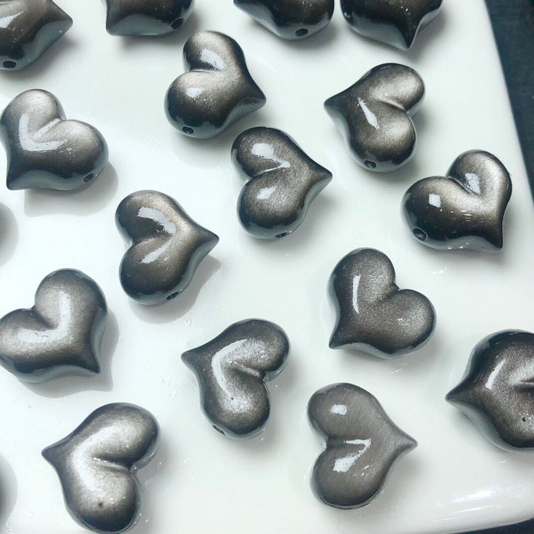 Natural Silver Obsidian Puffy Heart Jewelry Charms Mini Carvings Confetti