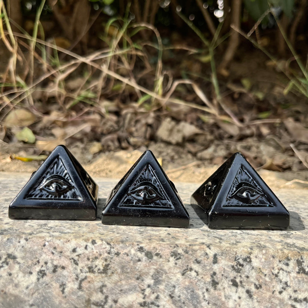 4CM Black Obsidian Evil Eye  Eye of Horus Pyramids