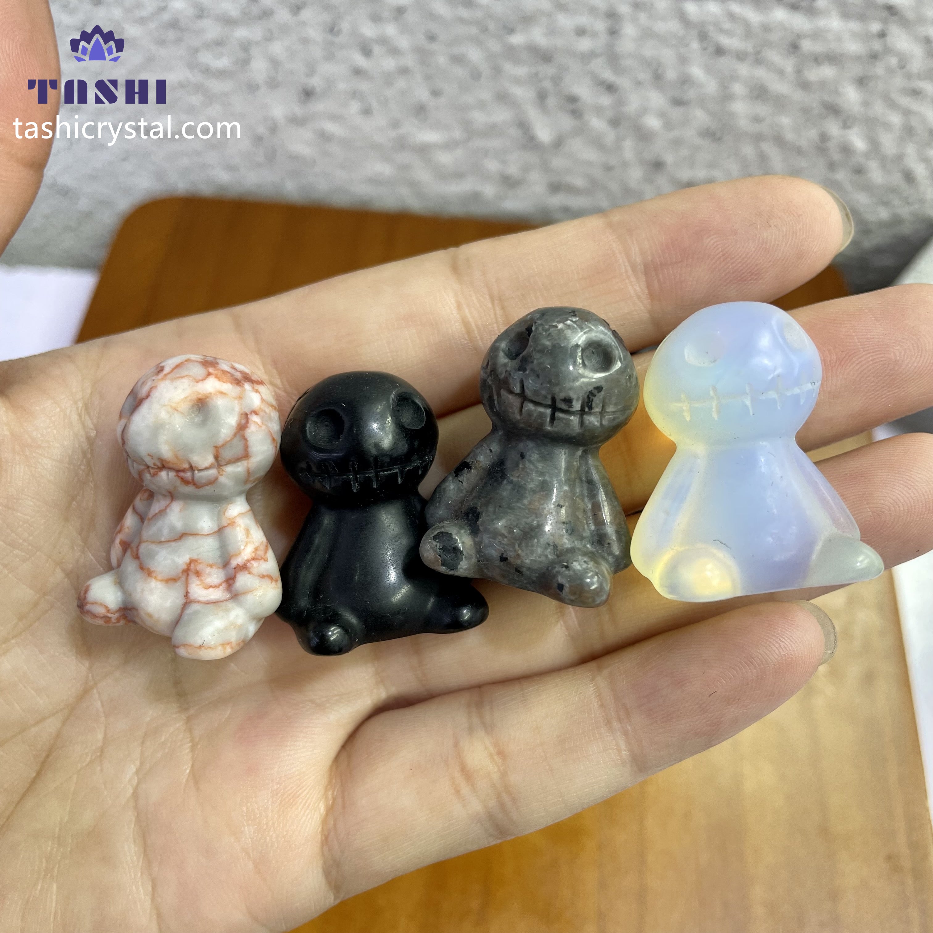 3CM Voodoo Doll Mini Carving Gift Decor Wholesale