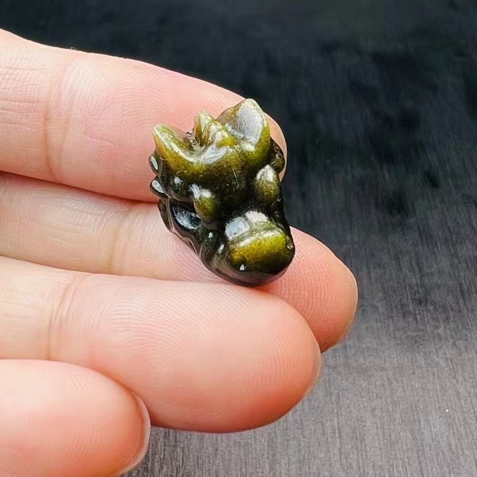 Mini Golden Sheen Obsidian Dragon Head Carvings Confetti Jewelry Charms