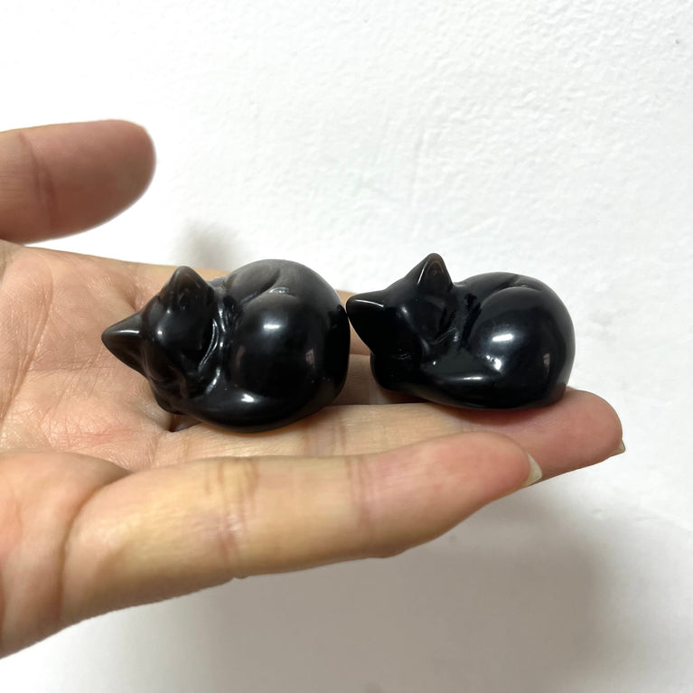 3.5CM Mini Silver Sheen Obsidian Sleeping Cat