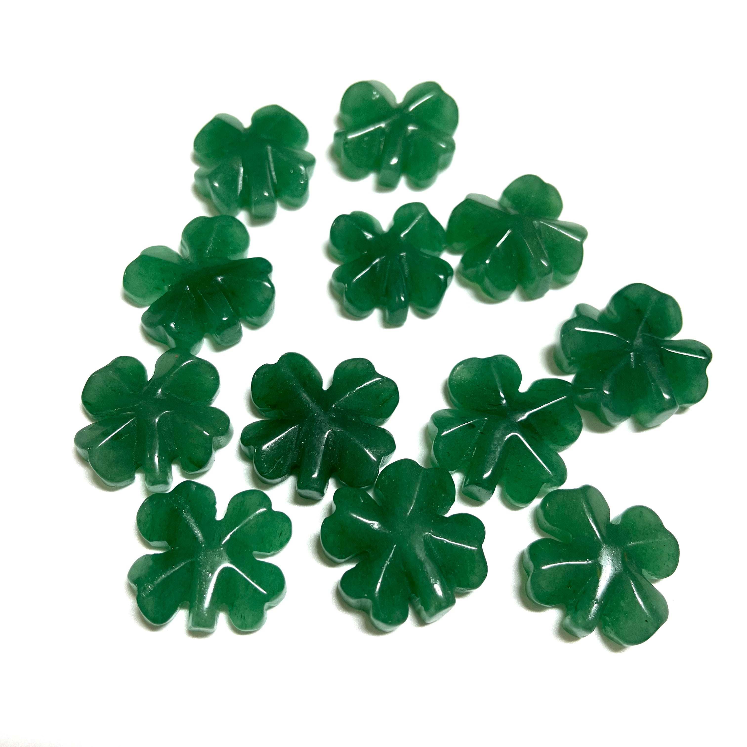 3CM Mini Four Leaf Clover Carving