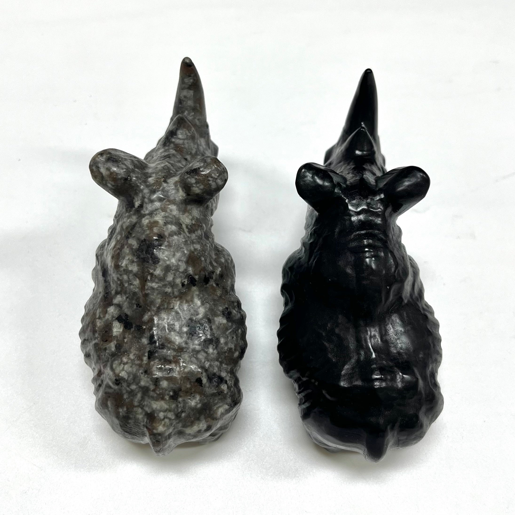 10CM Rhino Carving