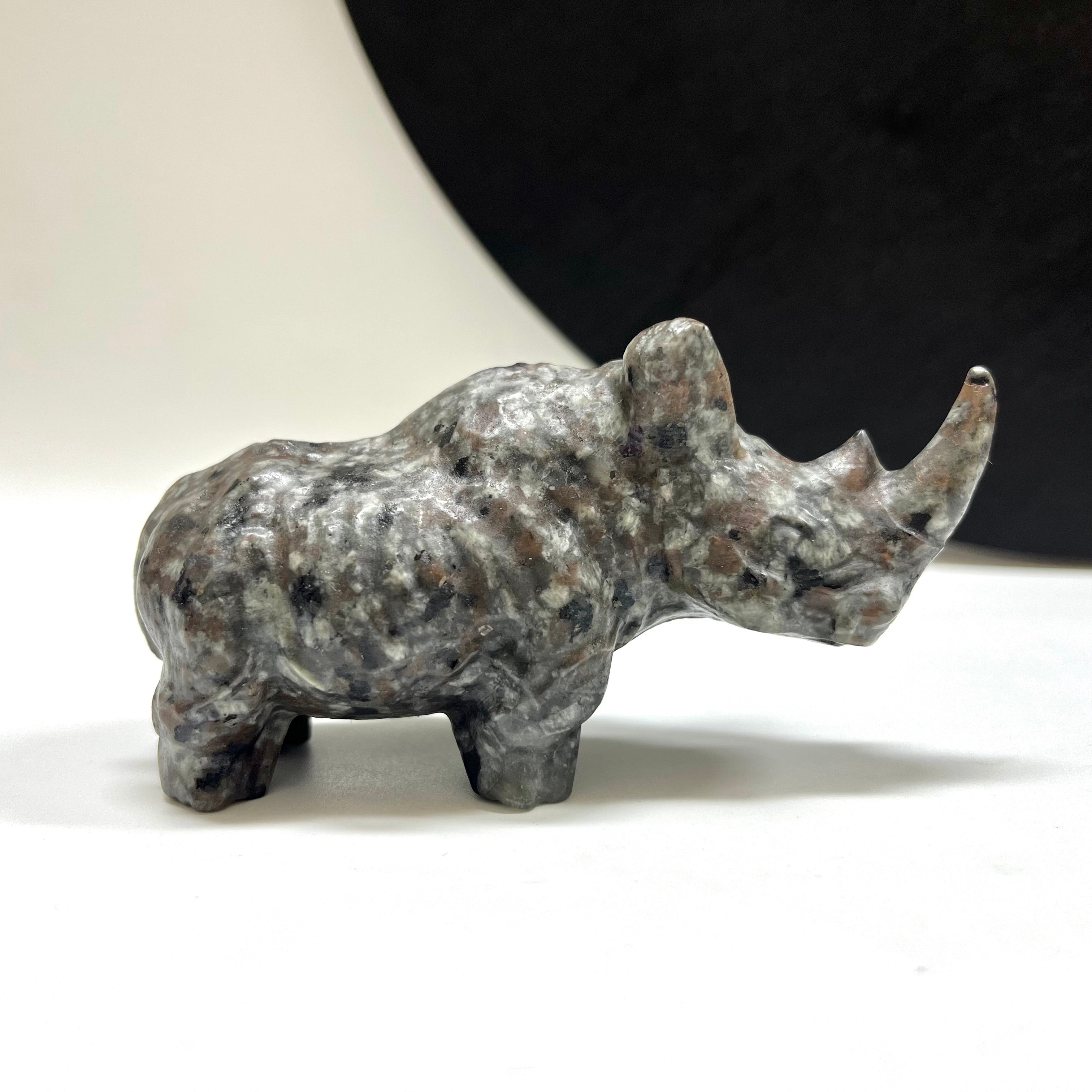 10CM Rhino Carving