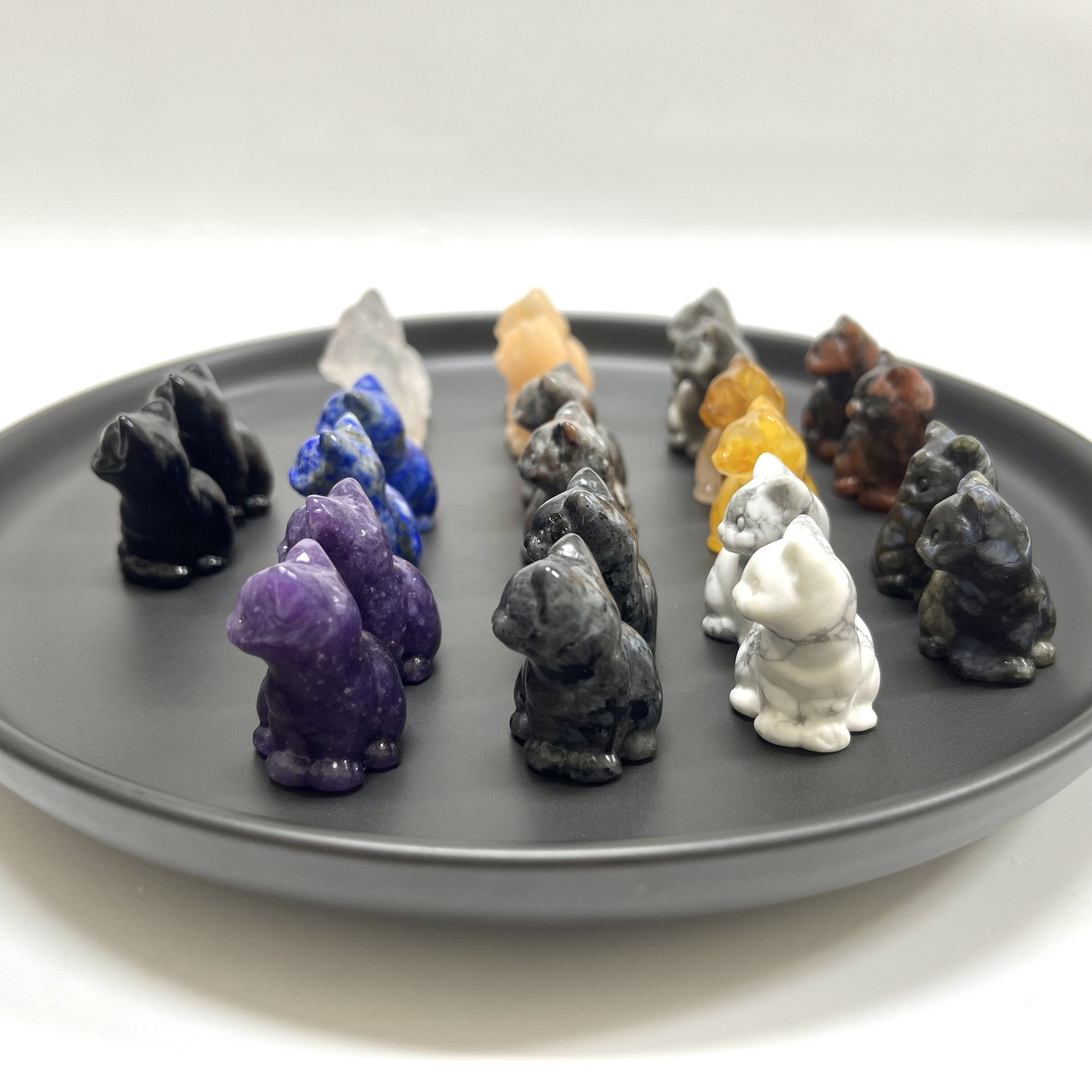 3CM Mini Sitting Cat Carving