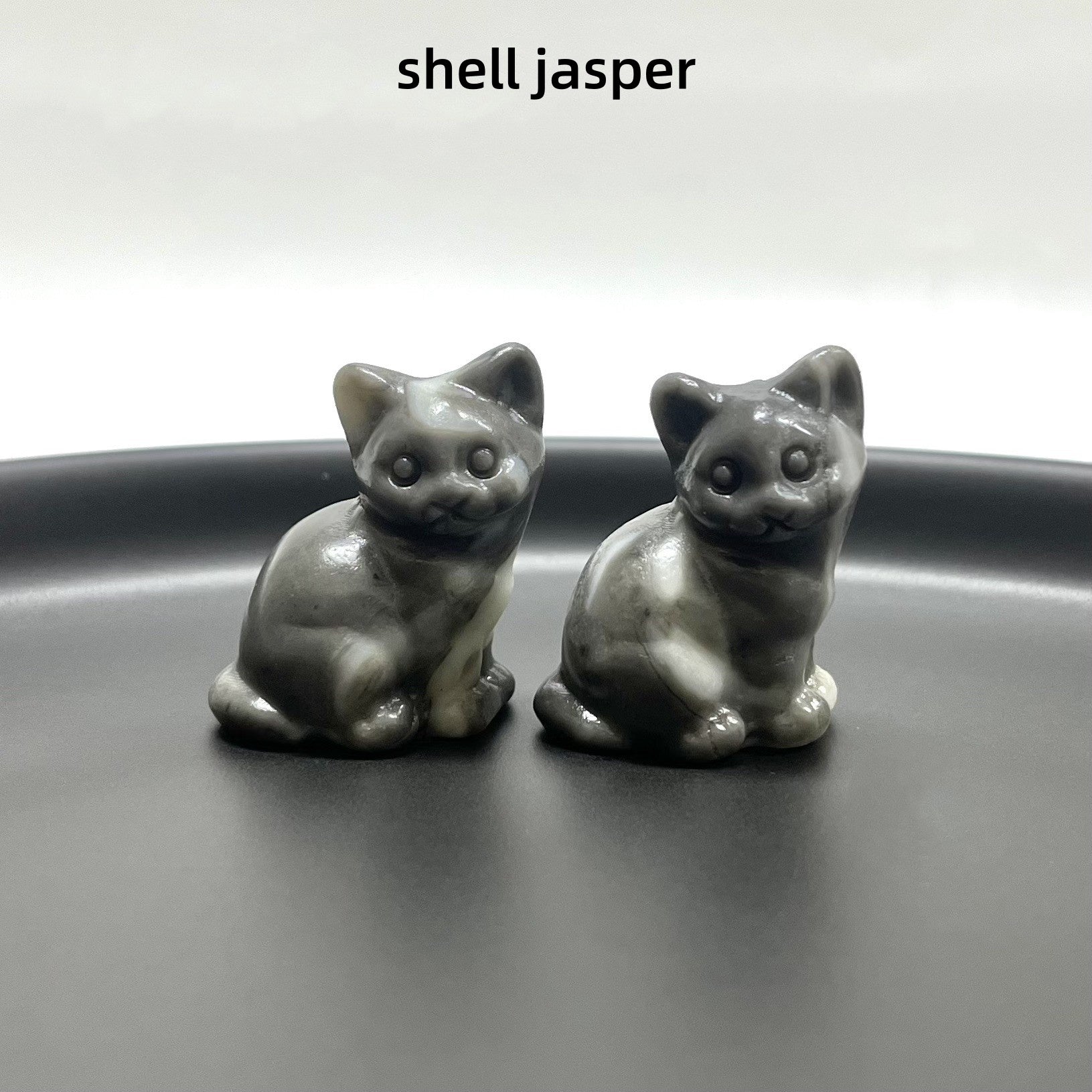 3CM Mini Sitting Cat Carving
