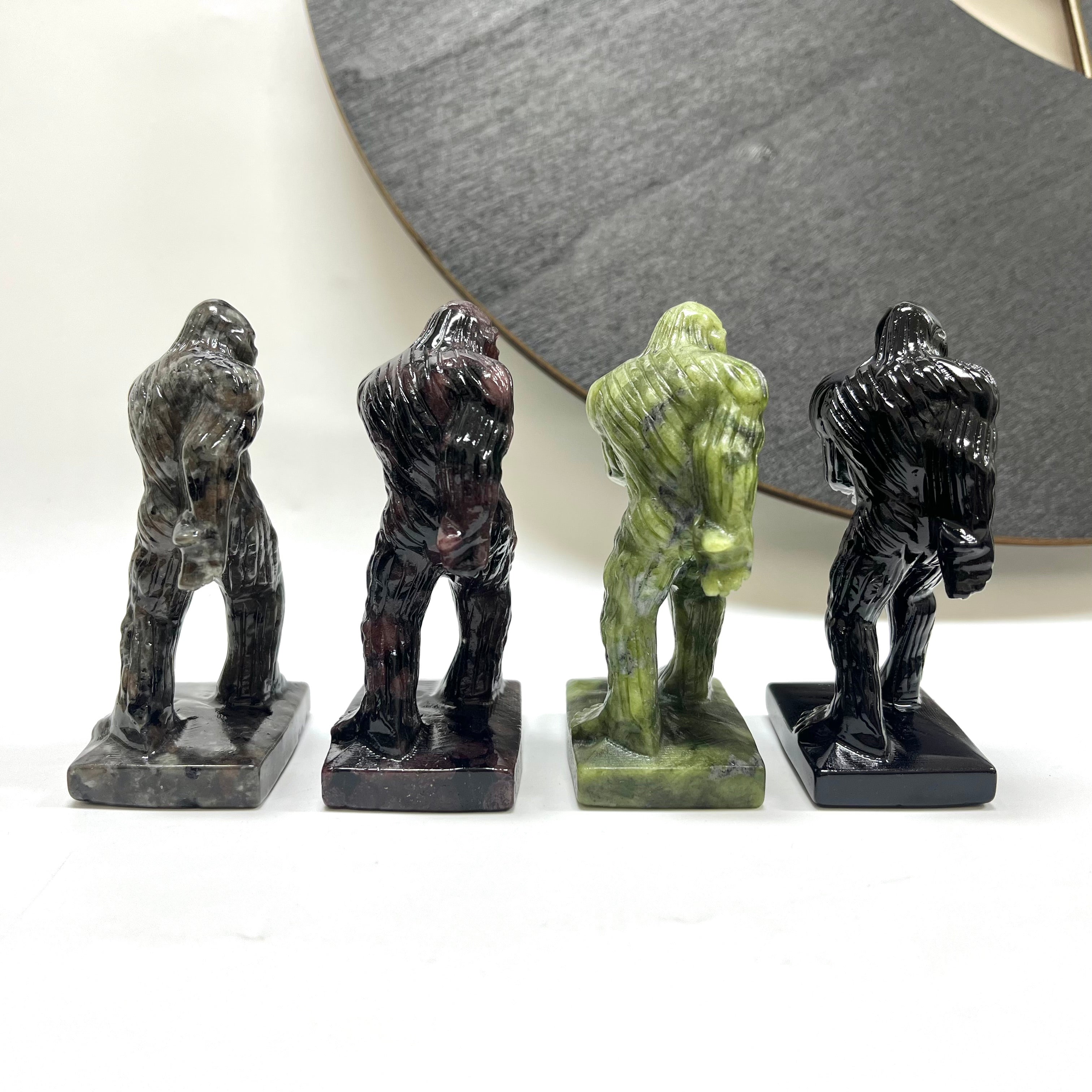 8CM Big Foot Carving