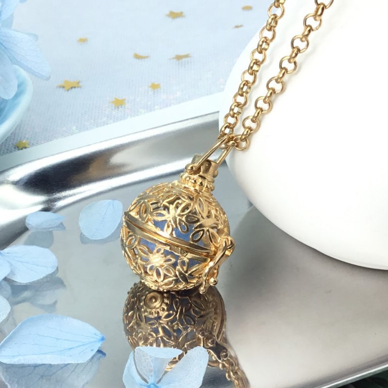 Butterfly Metal Sphere Holder Necklace Perfume Pendant Sweater Chain