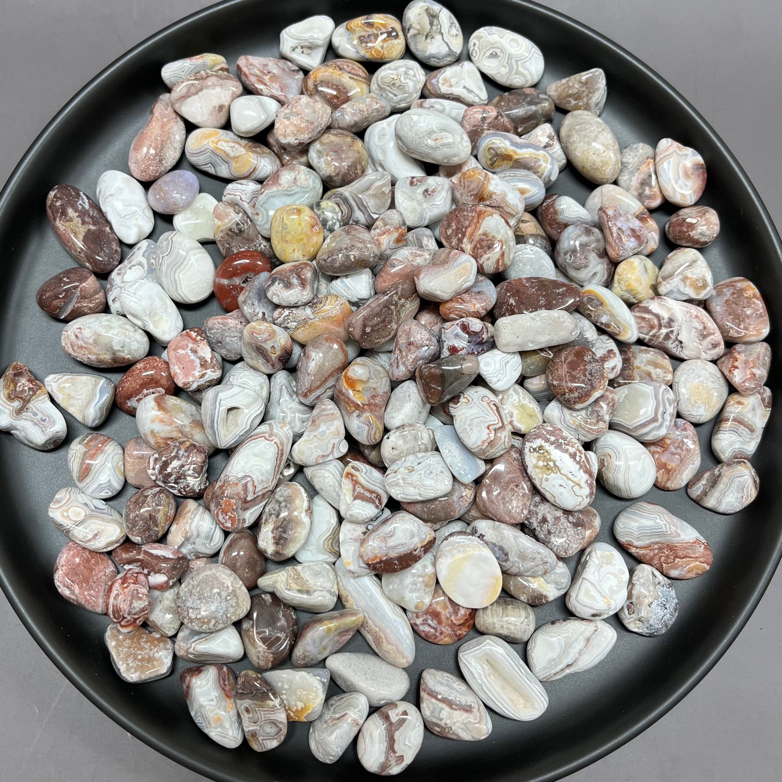 Natural Mexican Crazy Lace Agate Pebbles Chips Wholesale