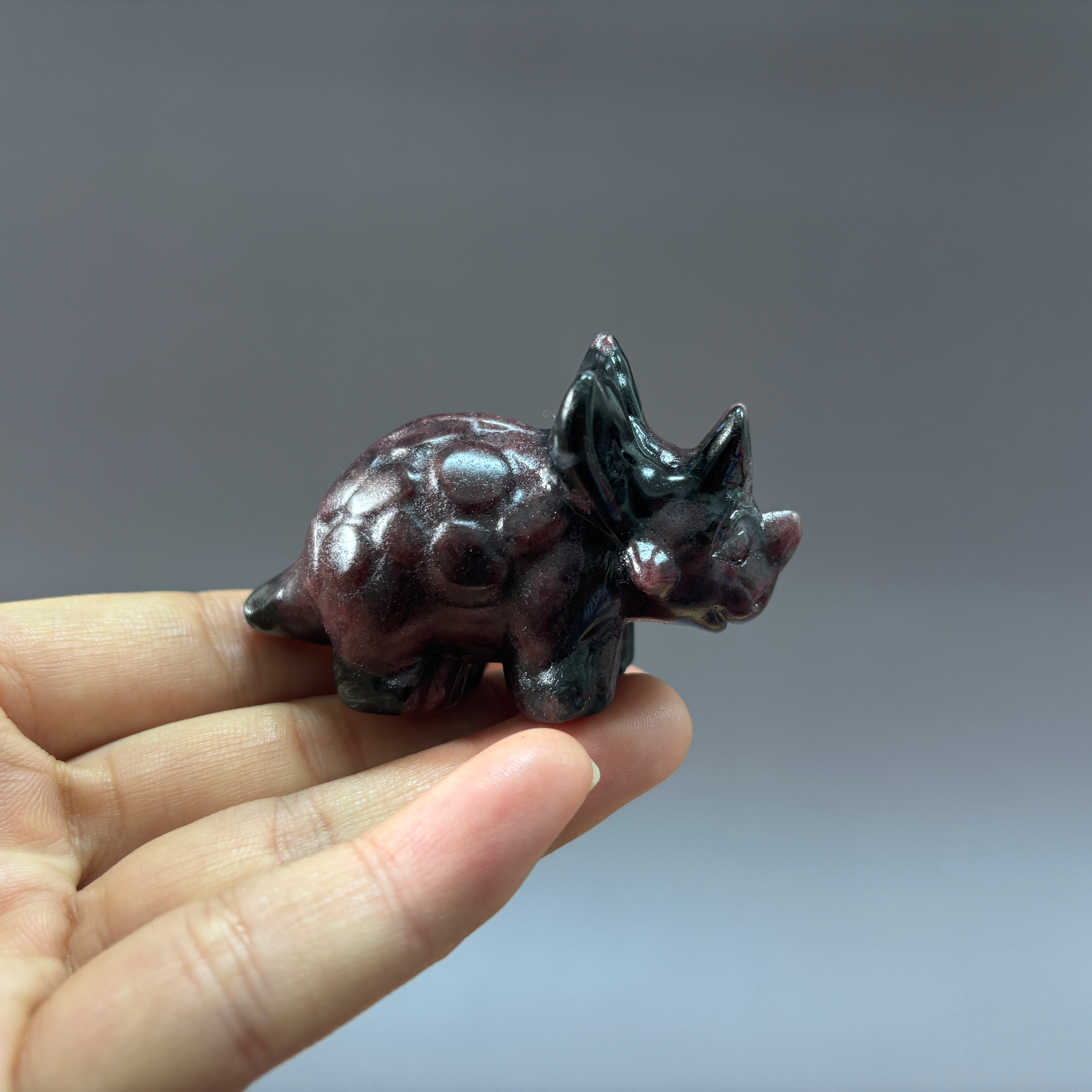 6CM Triceratops Natural Stone Crystal Carving Statue Table Decor Gift