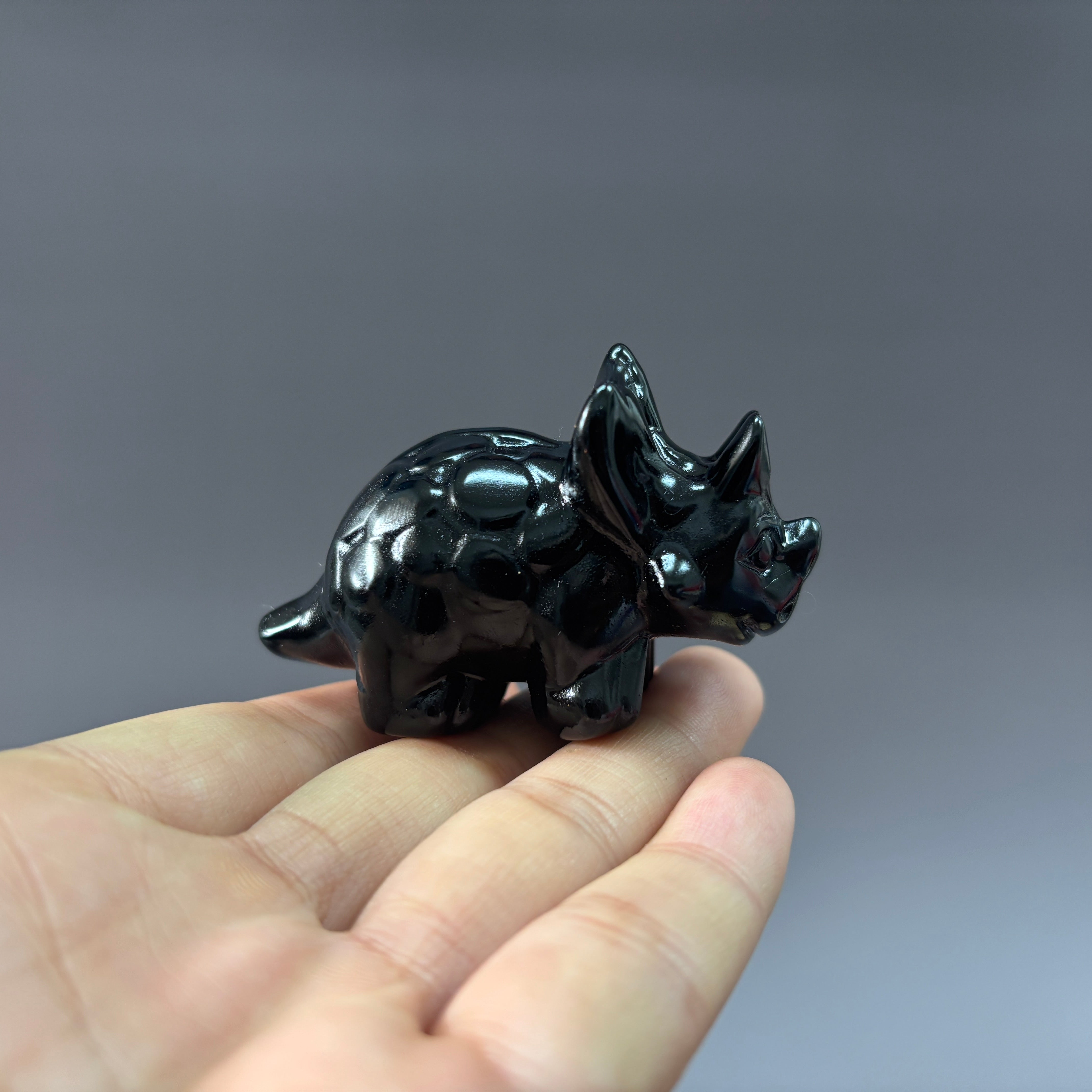 6CM Triceratops Natural Stone Crystal Carving Statue Table Decor Gift