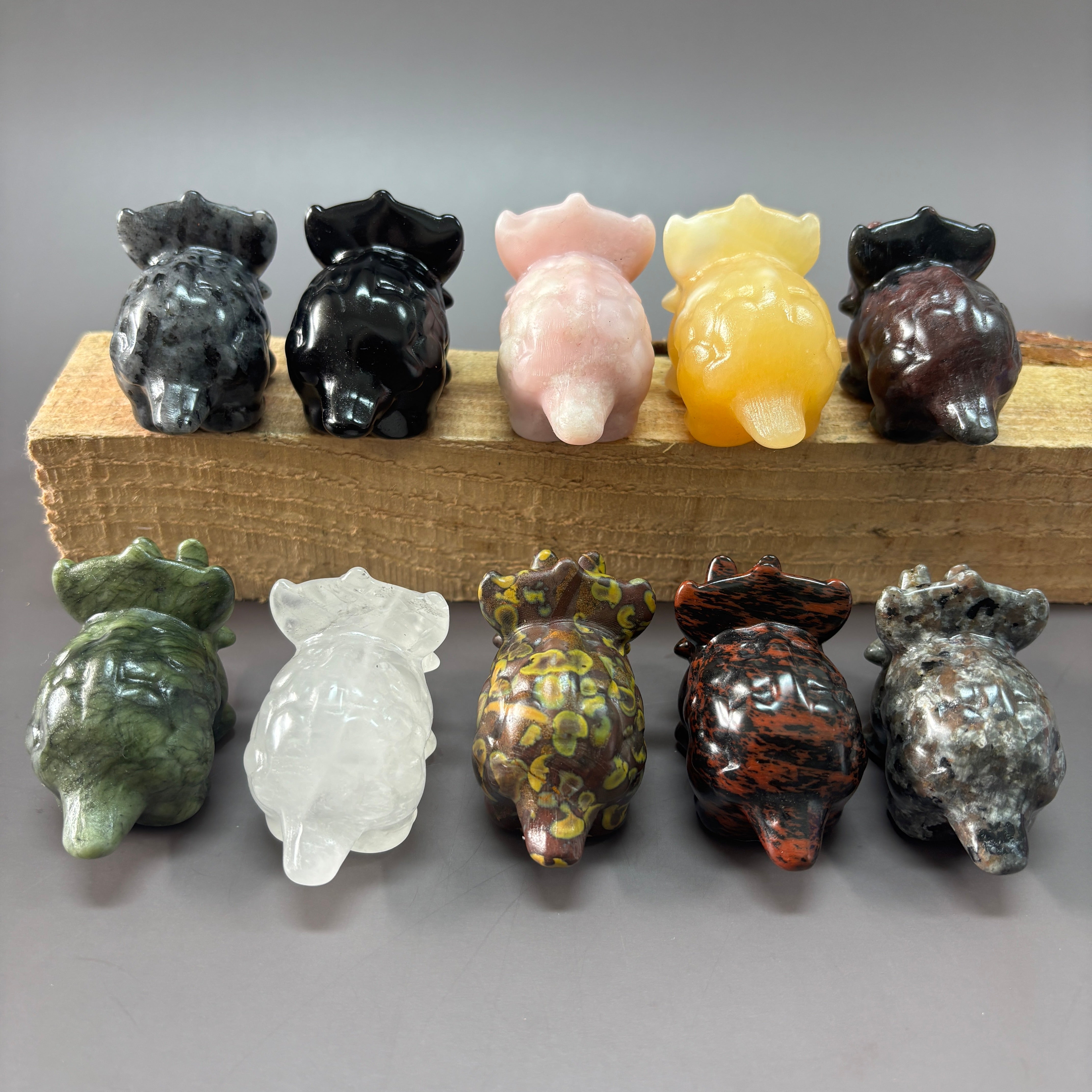 6CM Triceratops Natural Stone Crystal Carving Statue Table Decor Gift