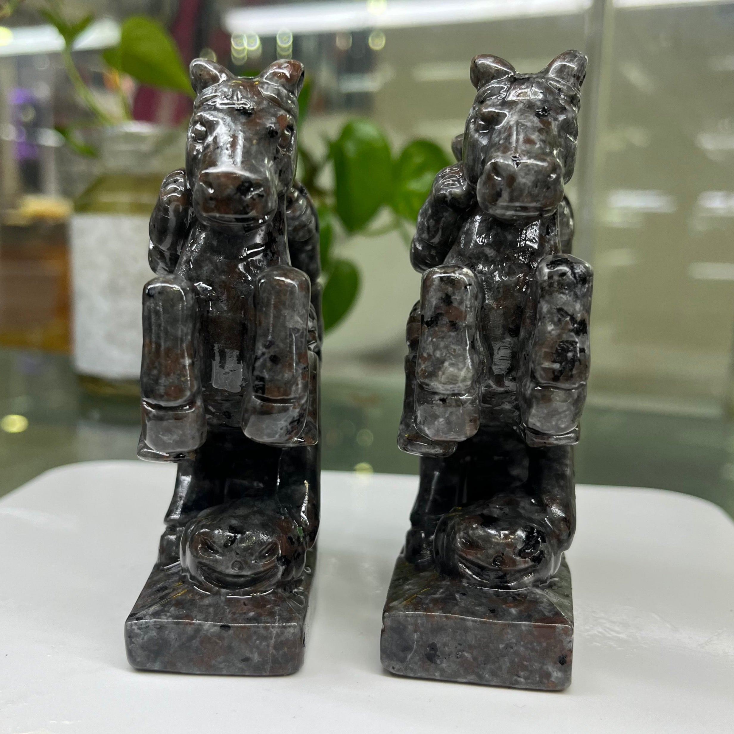 Yooperlite Headless Horseman Carving Table Decor Gift Wholesale