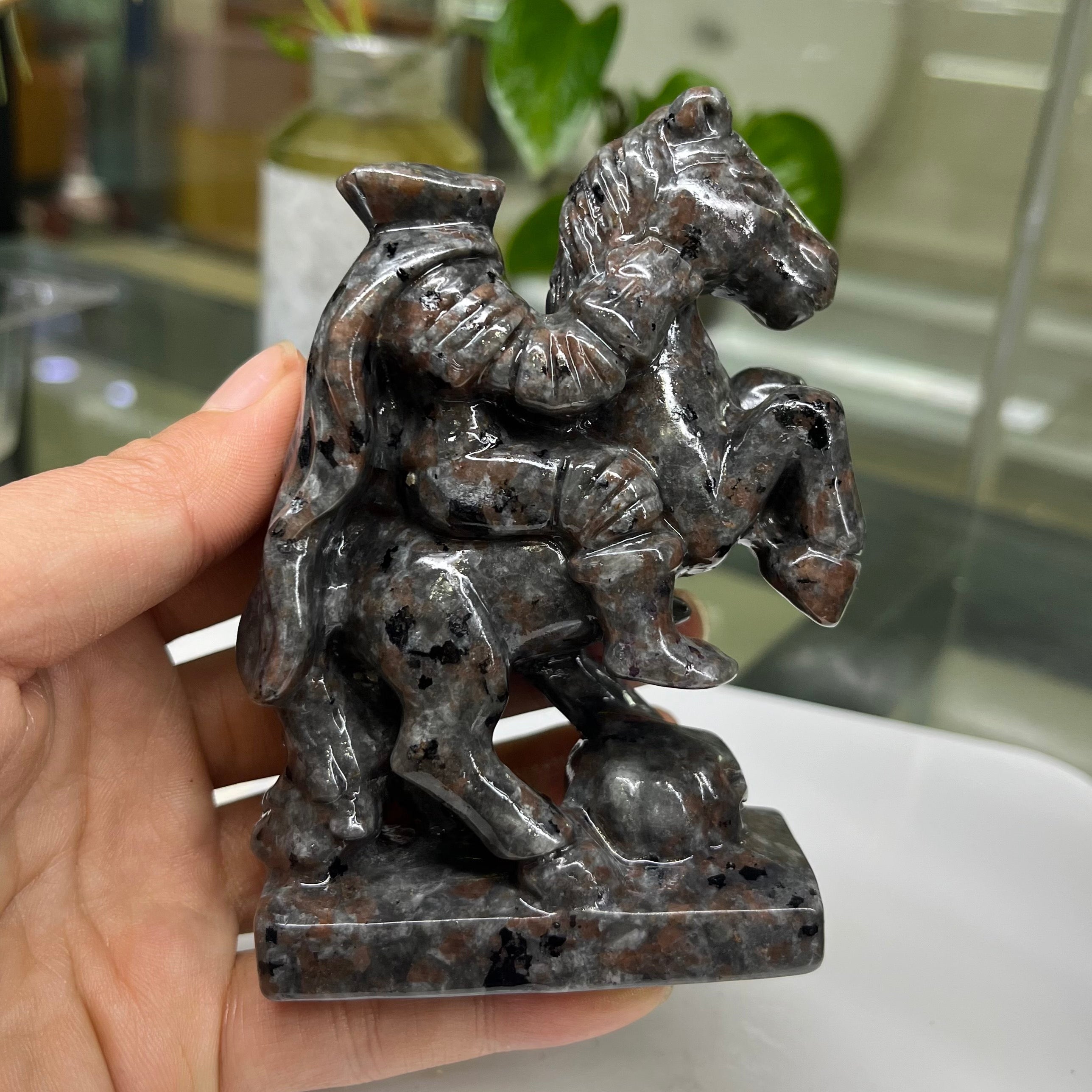 Yooperlite Headless Horseman Carving Table Decor Gift Wholesale