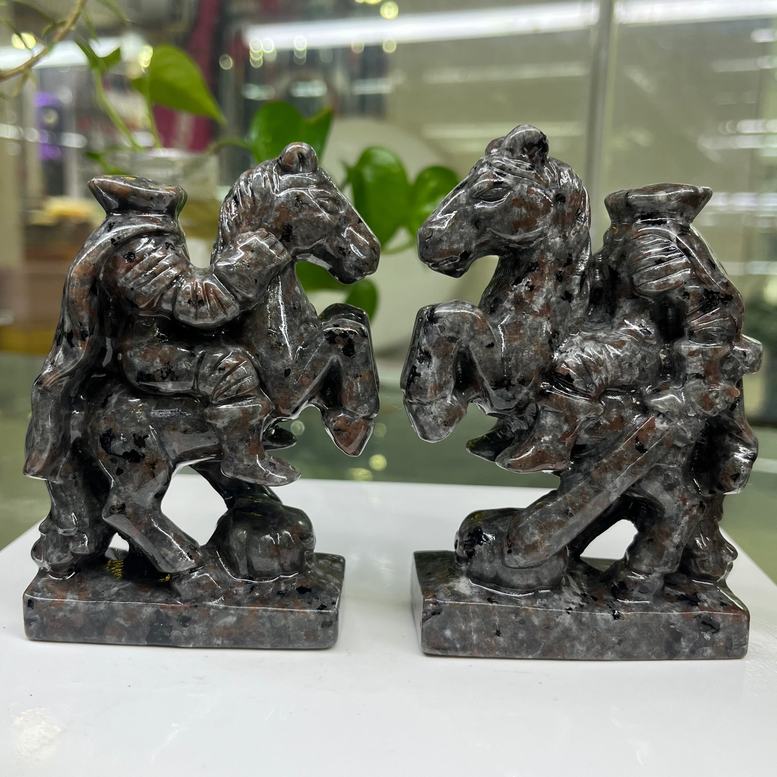 Yooperlite Headless Horseman Carving Table Decor Gift Wholesale