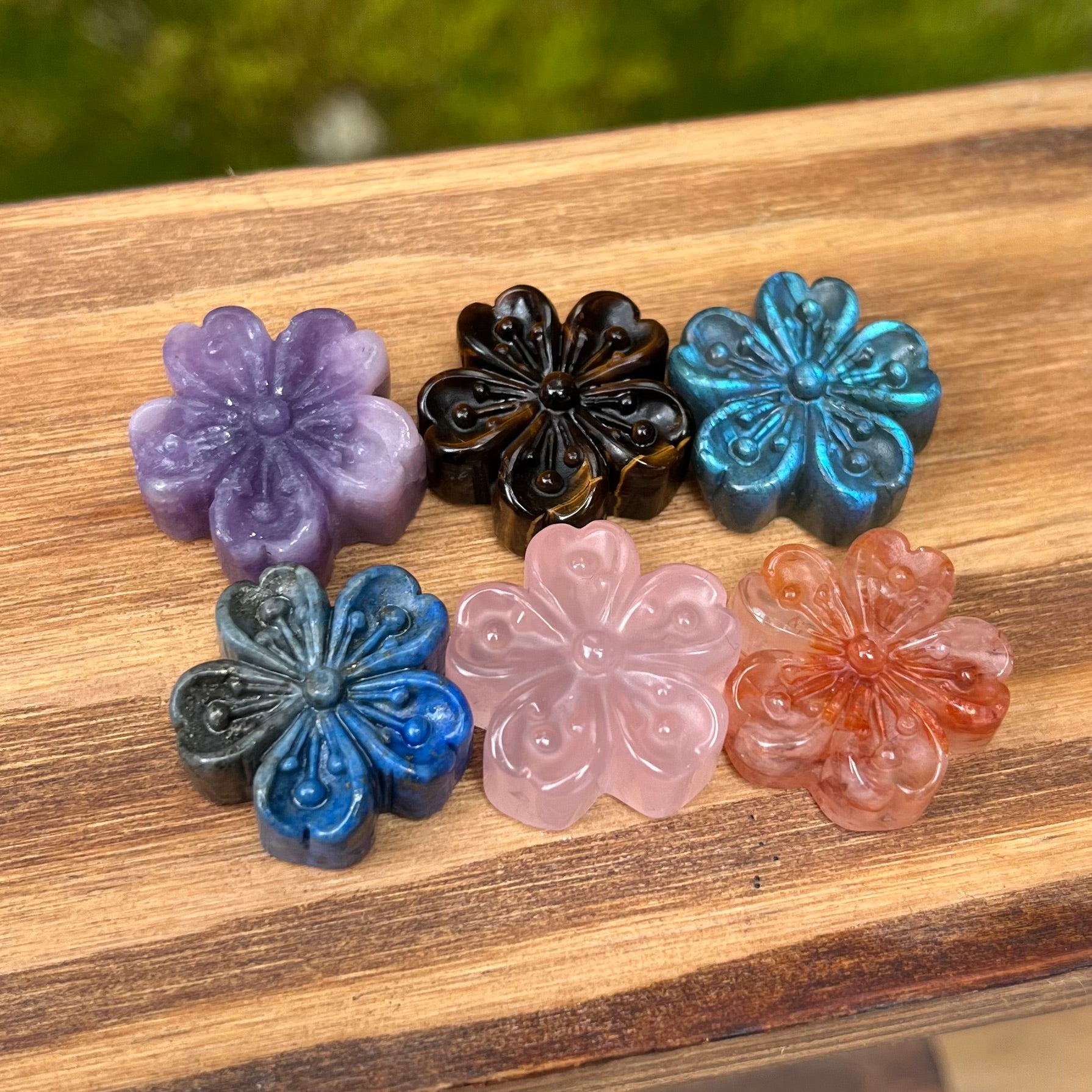 Mini Plum Blossom Carving (Try Our Free Drilling Service)