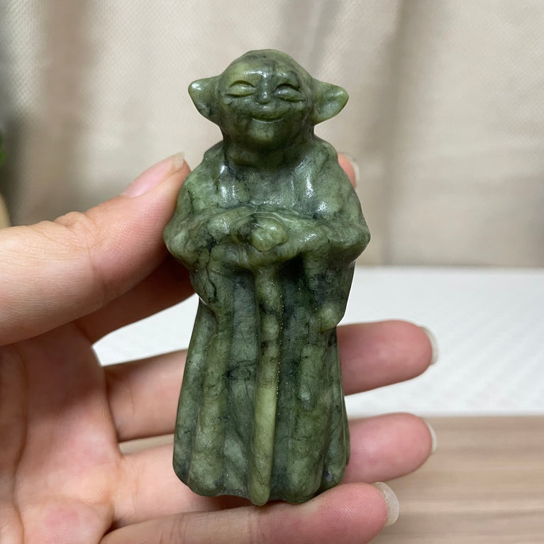 8CM Star Wars Old Yoda Natural Crystal Carving