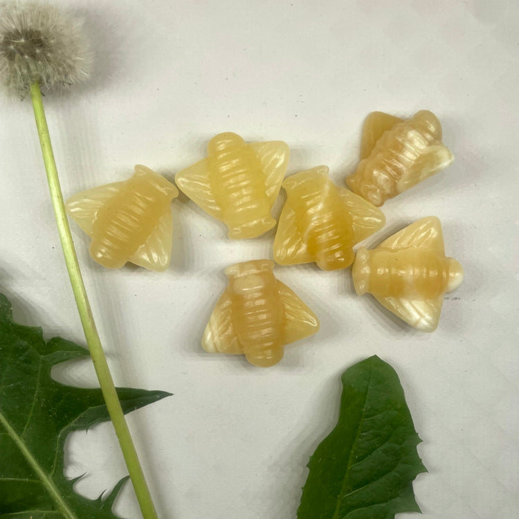 3CM Mini Bee Natural Crystal Carving