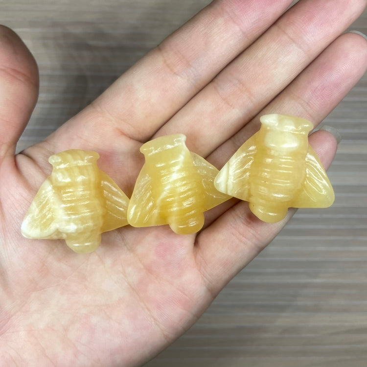 3CM Mini Bee Natural Crystal Carving