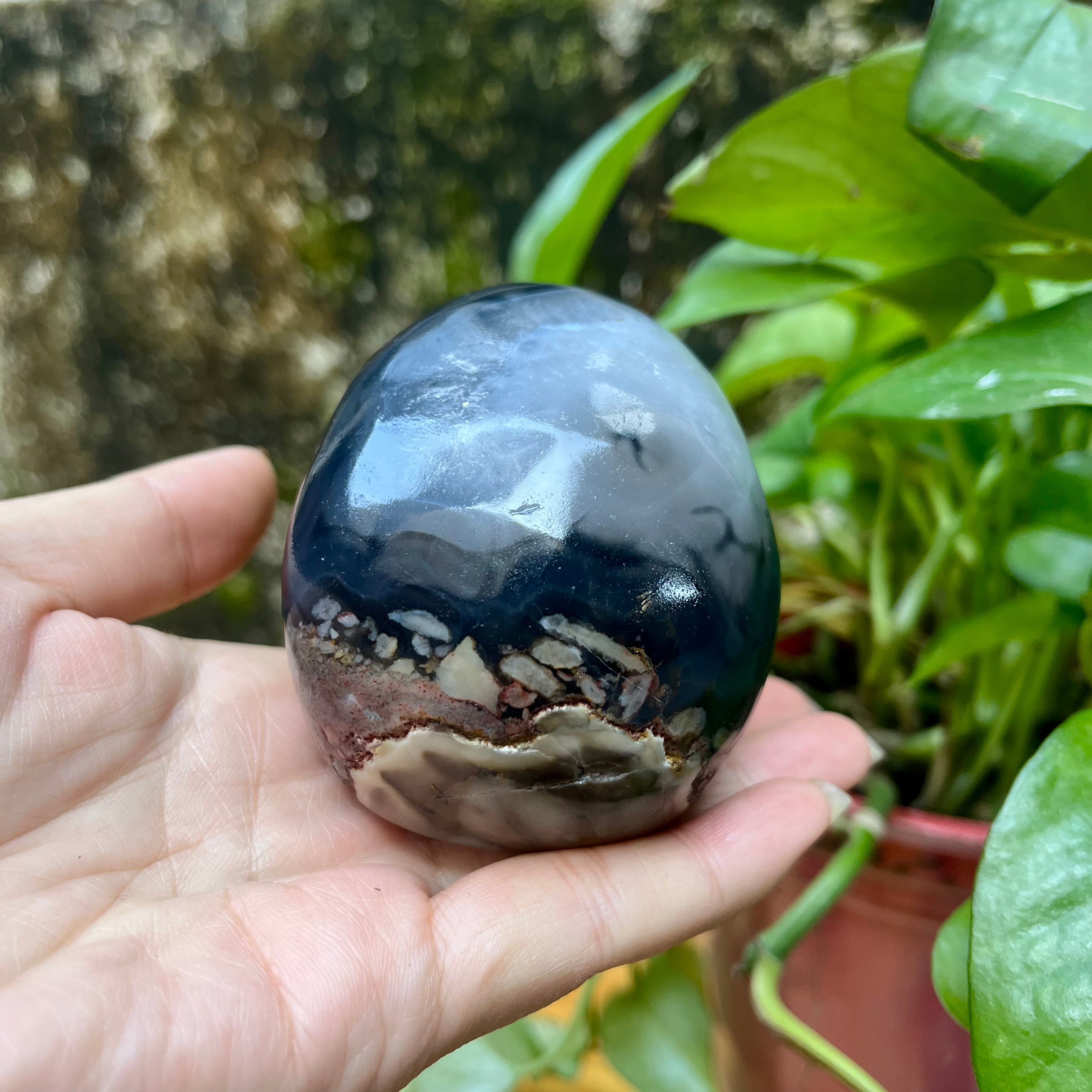 UV Reactive Volcanic Agate Skull Carving