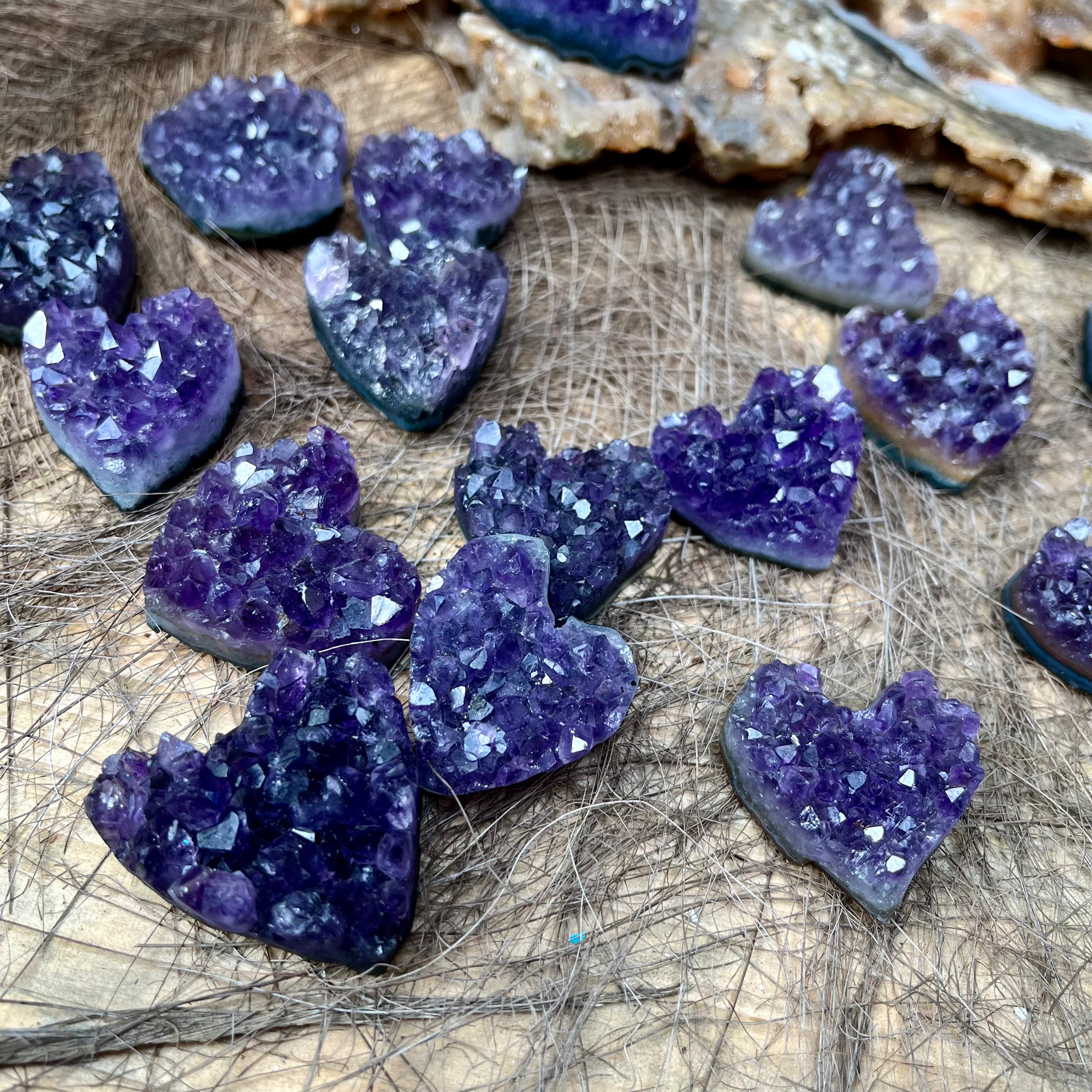 19PCS Amethyst Cluster Raw Cut Small Hearts