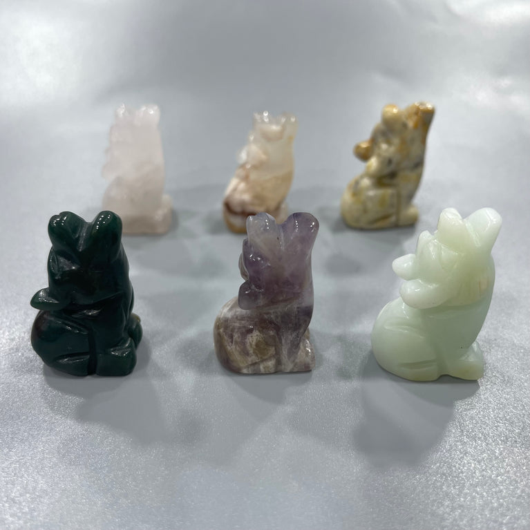 Mini Howling Wolf Natural Stone Carvings Confetti Scoops