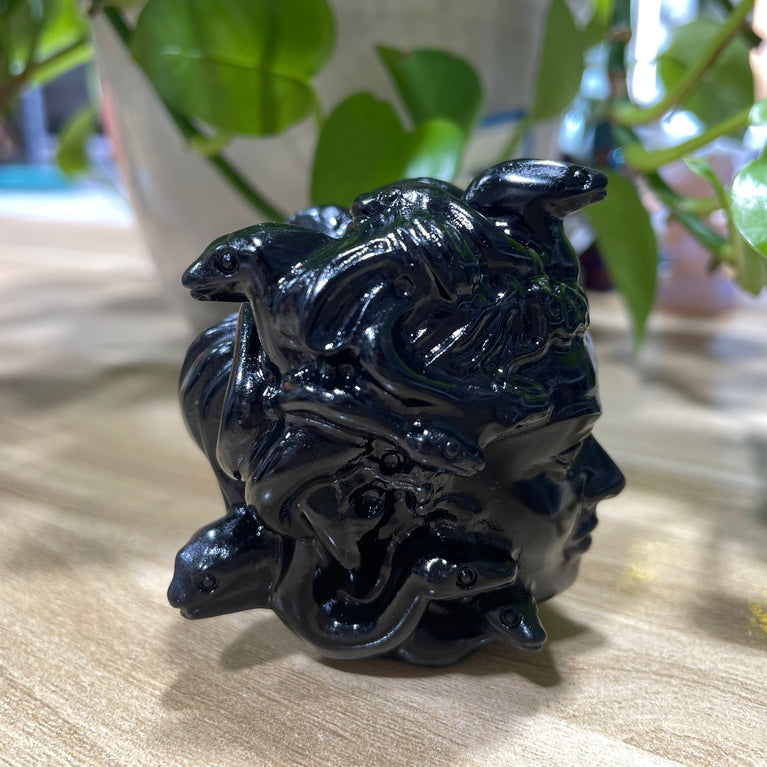 6CM Black Obsidian Medusa Carvings