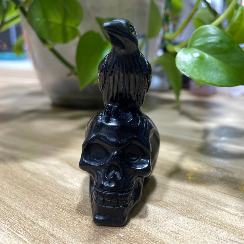 7CM Black Obsidian Raven on Skull Carvings