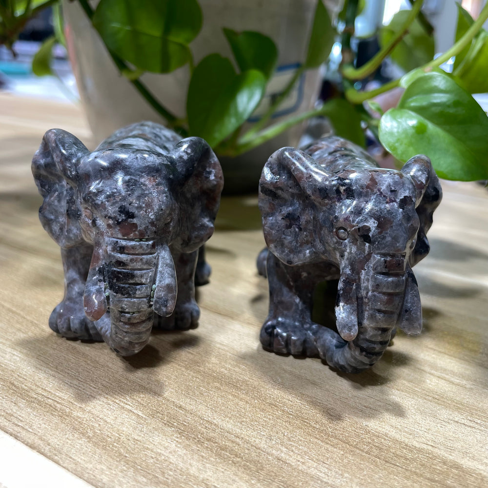 8CM Yooperlite Elephant Carvings