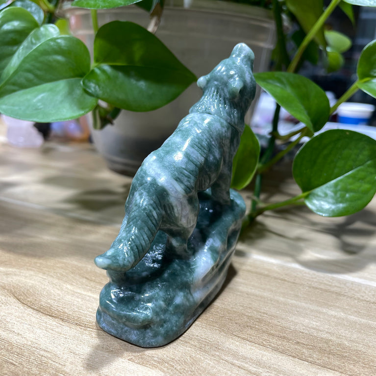 9CM Natural Stone Howling Wolf Carvings