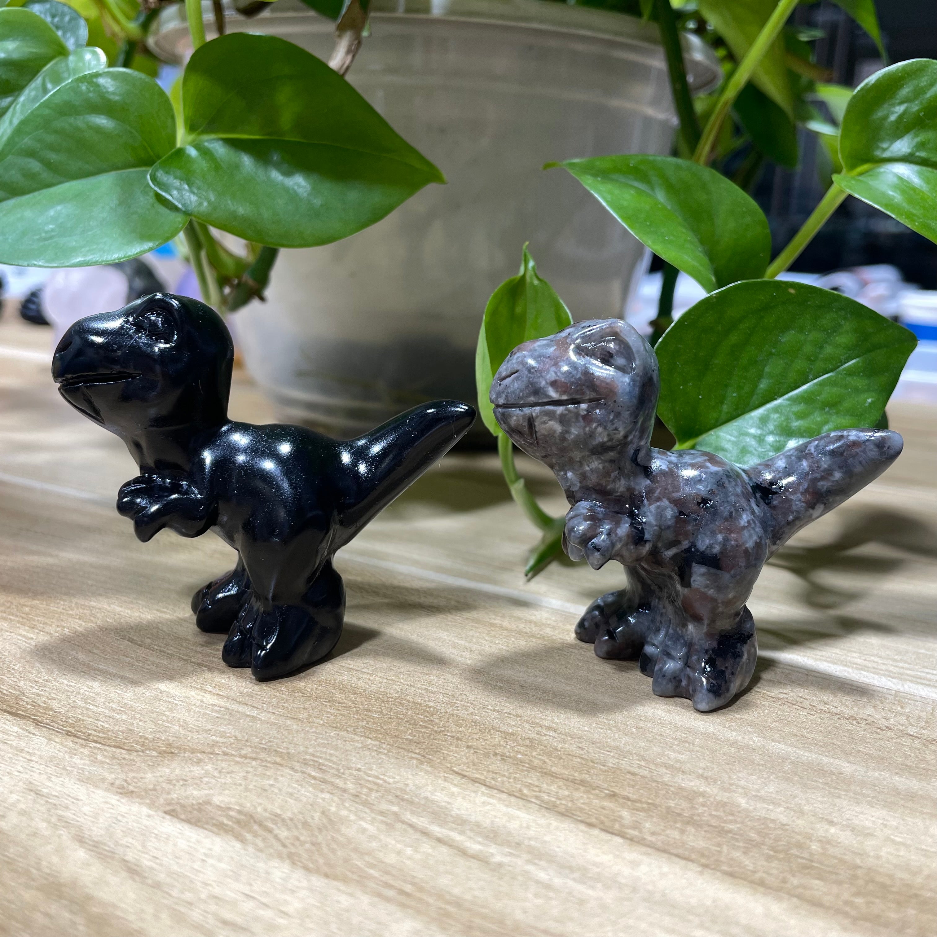 6CM Black Obsidian Yooperlite Dinosaur Carvings