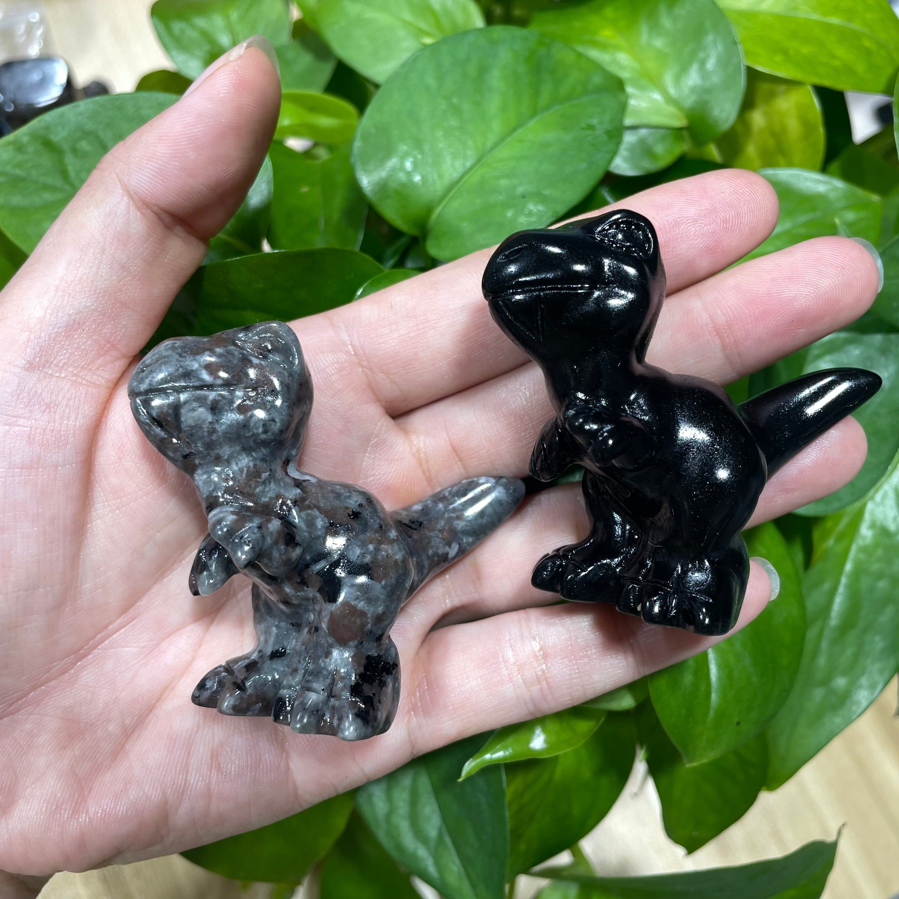 6CM Black Obsidian Yooperlite Dinosaur Carvings