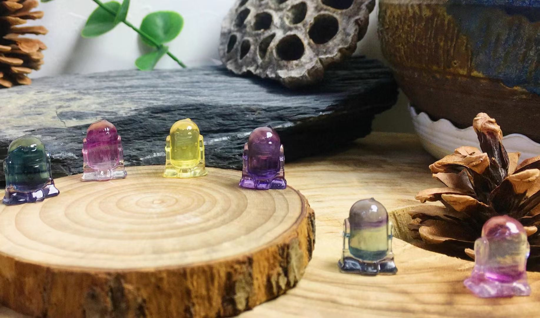 Mini Fluorite R2D2 Star Wars Natural Crystal Carvings