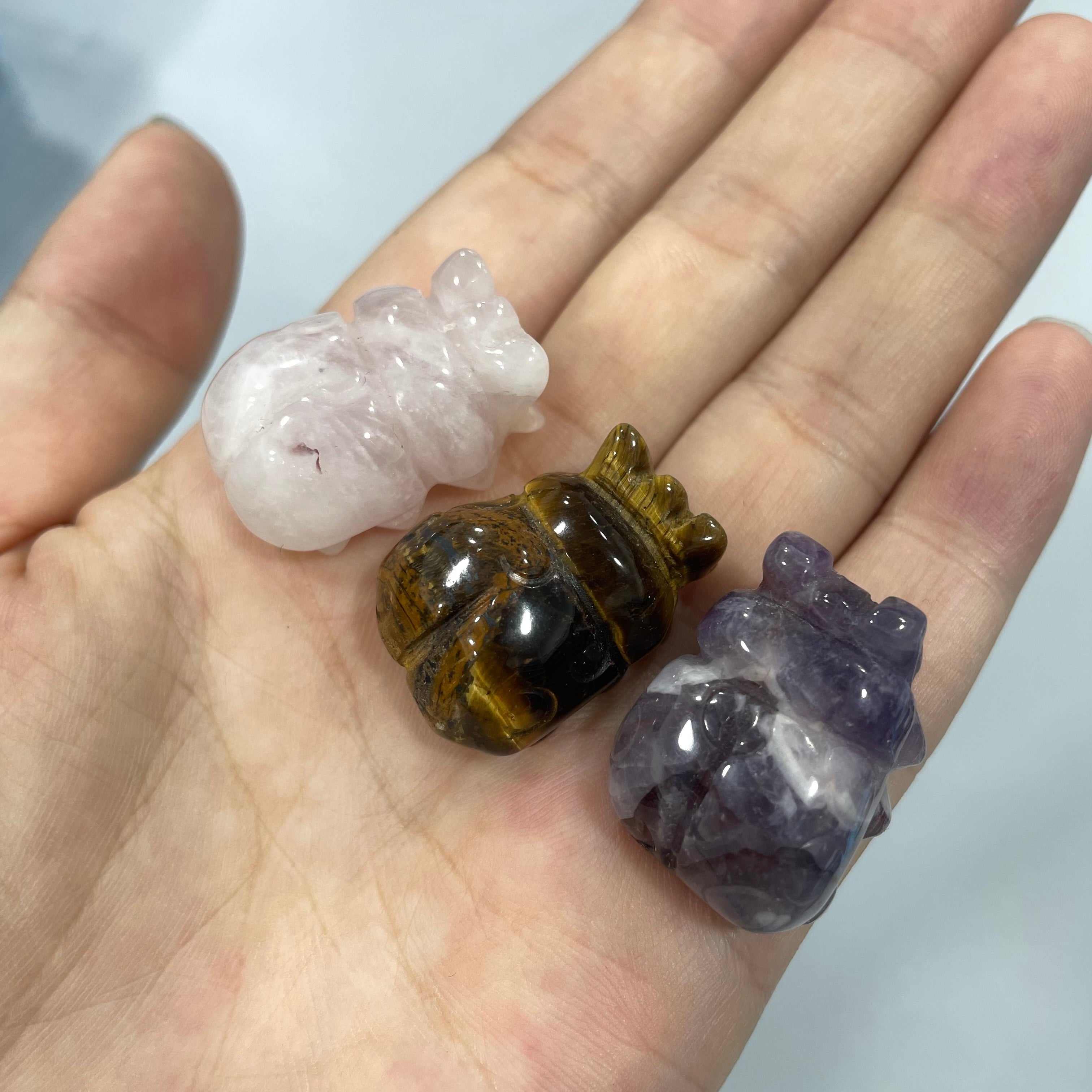 Mini Ladybug Natural Stone Carvings Confetti Scoops