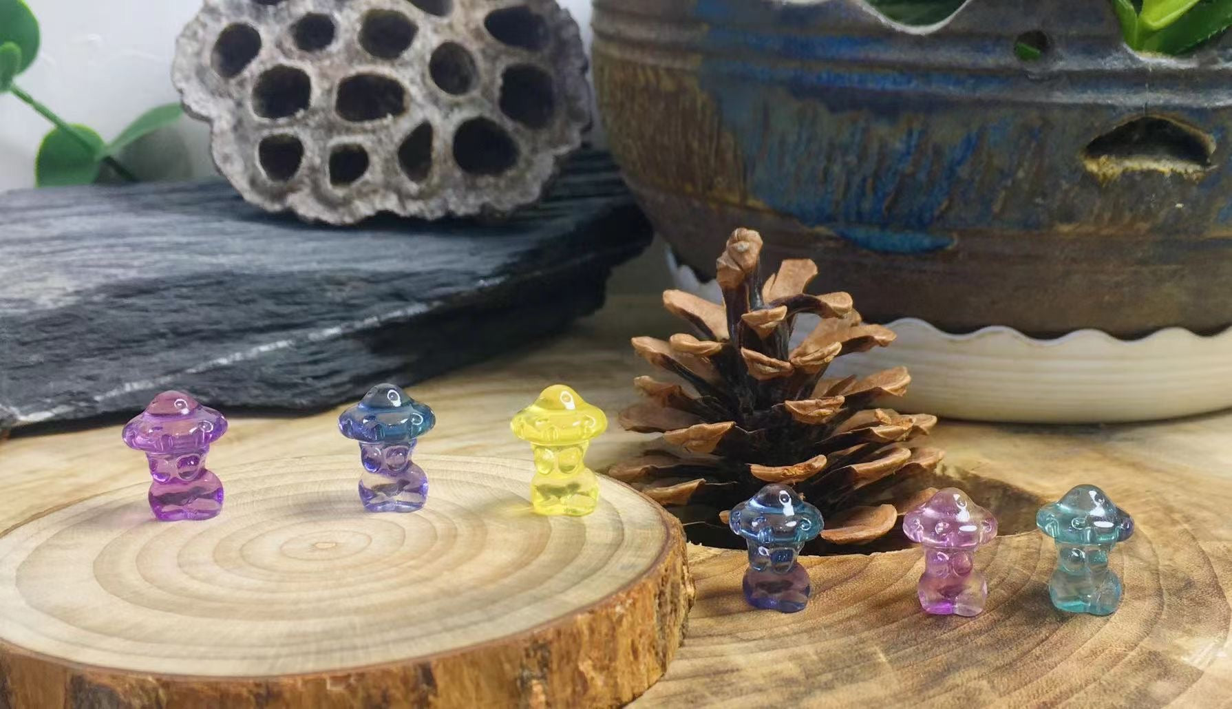 Mini Fluorite Mushroom Lady Body Natural Crystal Carvings