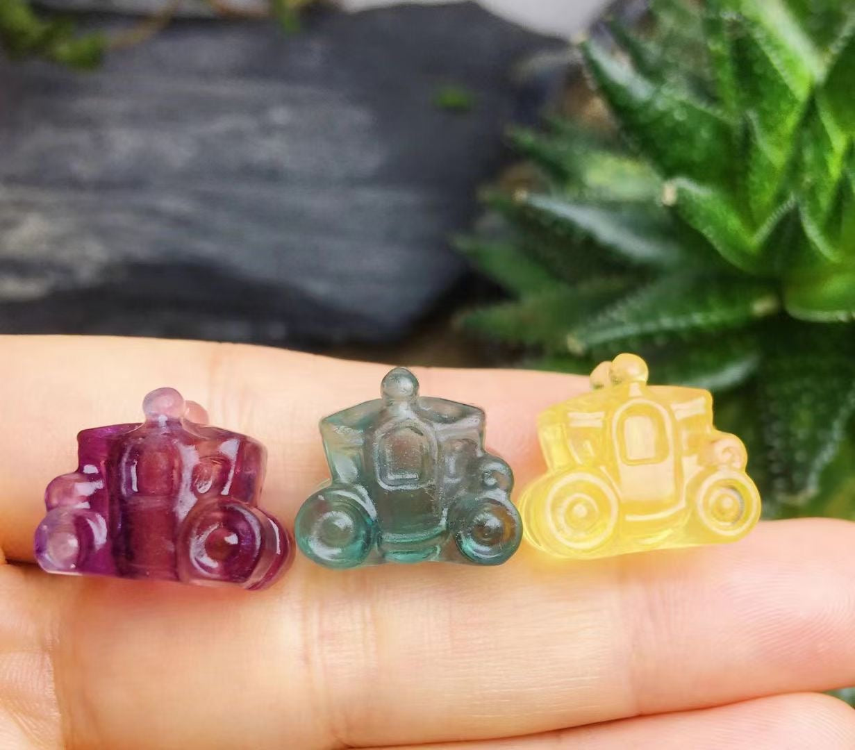 Mini Fluorite Carriage Natural Crystal Carvings