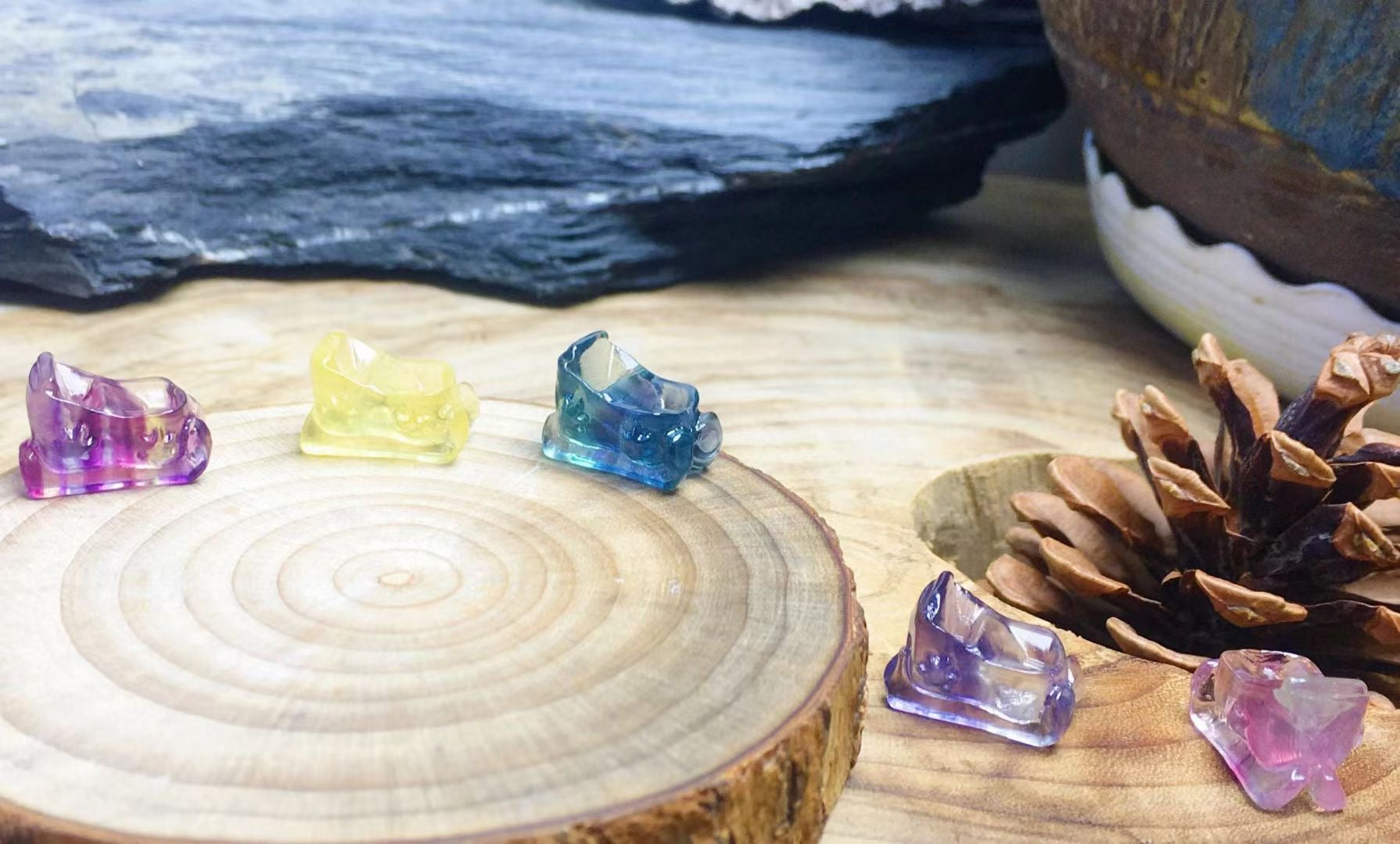 Mini Fluorite Skibob Natural Crystal Carvings
