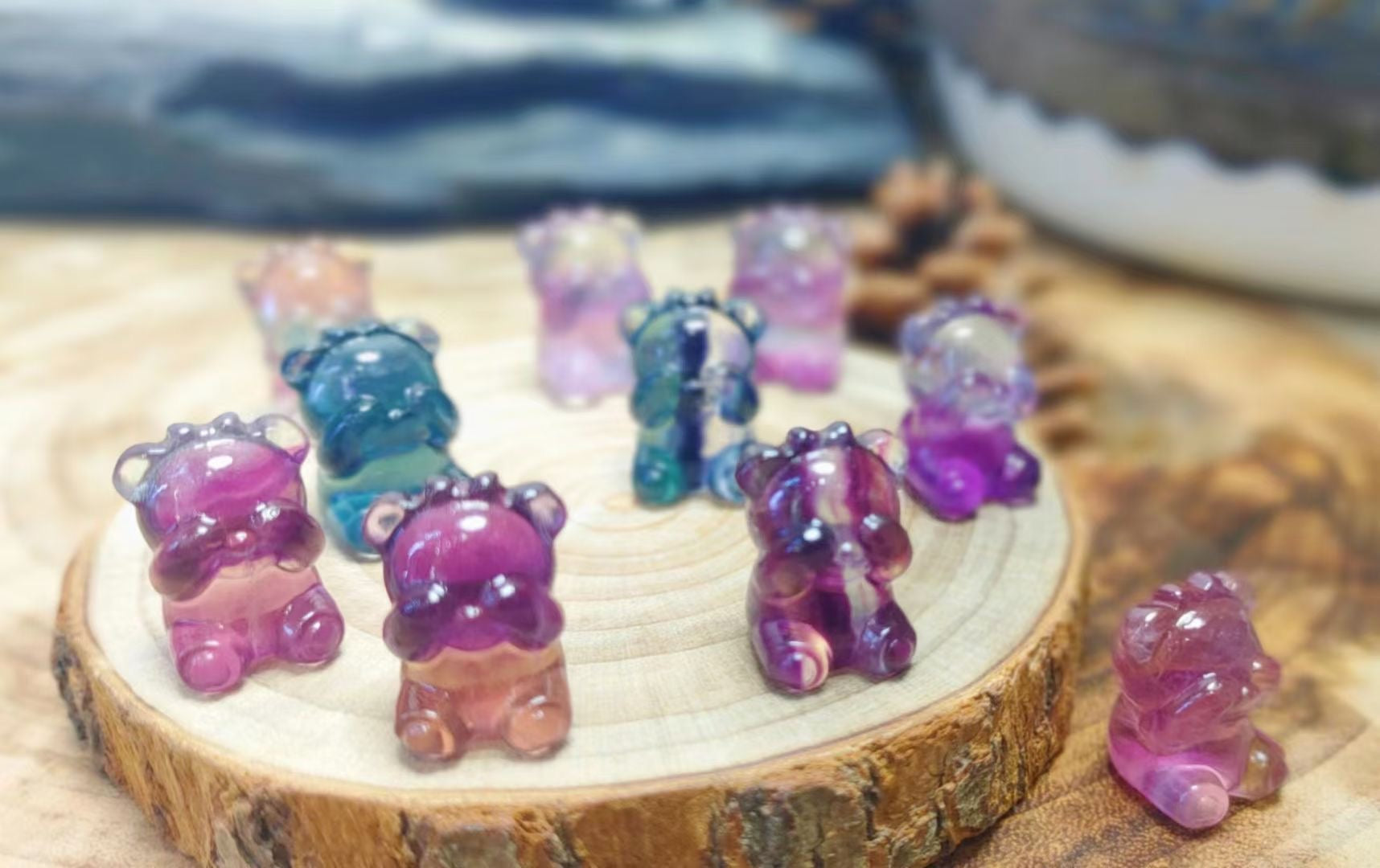 Mini Fluorite Shy Bear Natural Crystal Carvings Wholesale