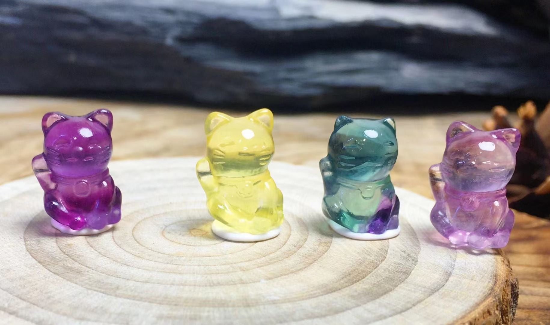 Mini Fluorite Fortune Cat Natural Crystal Carvings Wholesale