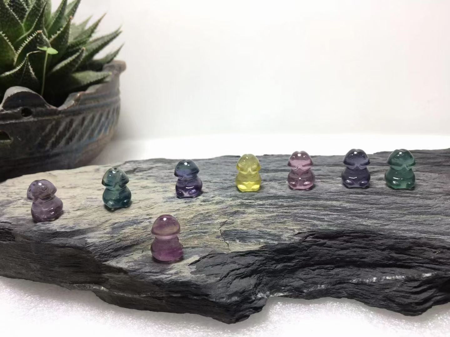 Mini Fluorite Cute Ding Ding Natural Crystal Carvings Wholesale