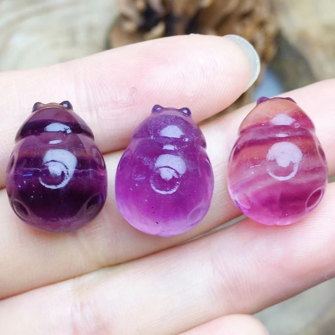 Mini Fluorite Ladybug Natural Crystal Carvings Wholesale