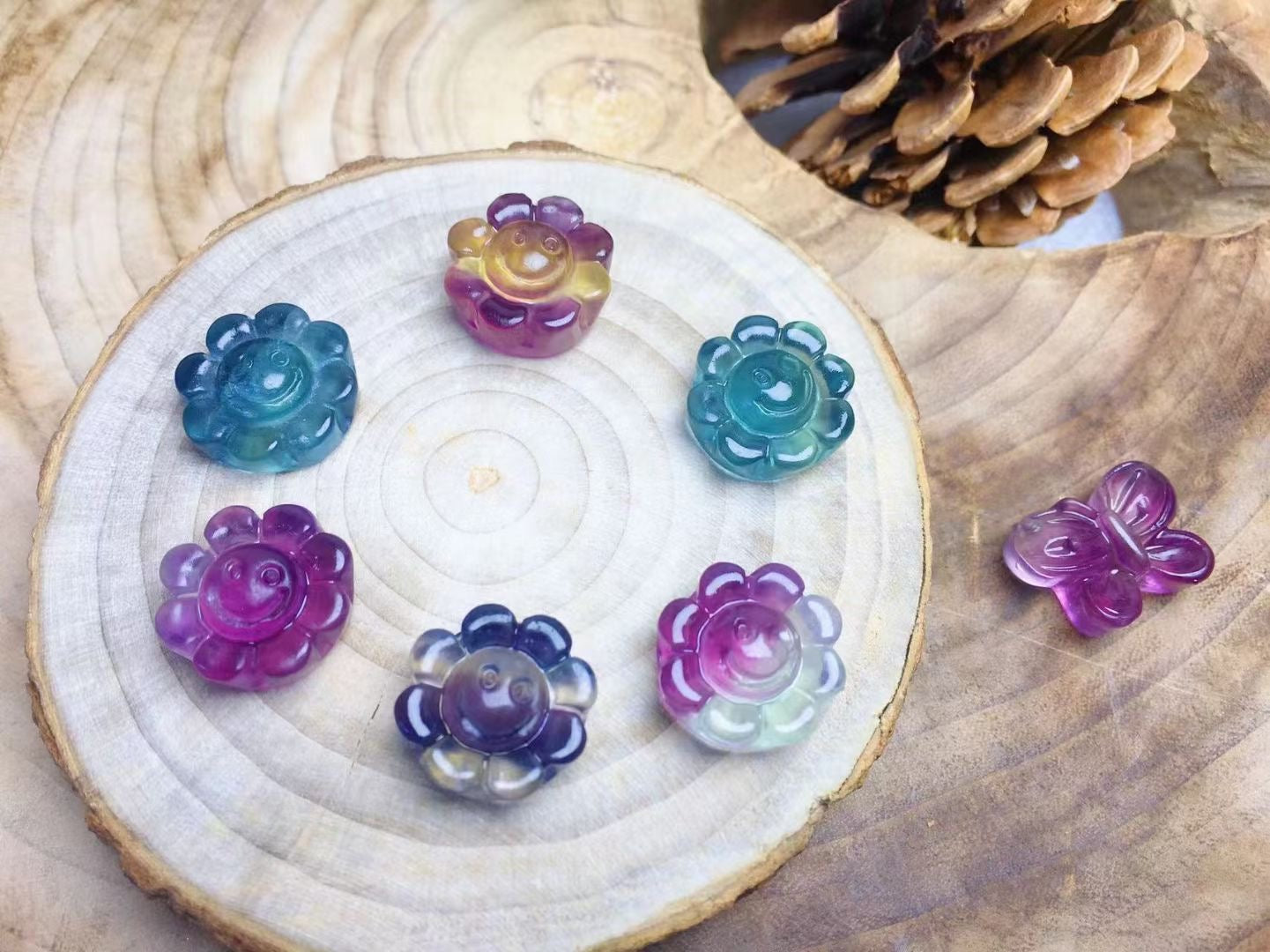Mini Fluorite Sunflower Natural Crystal Carvings Wholesale
