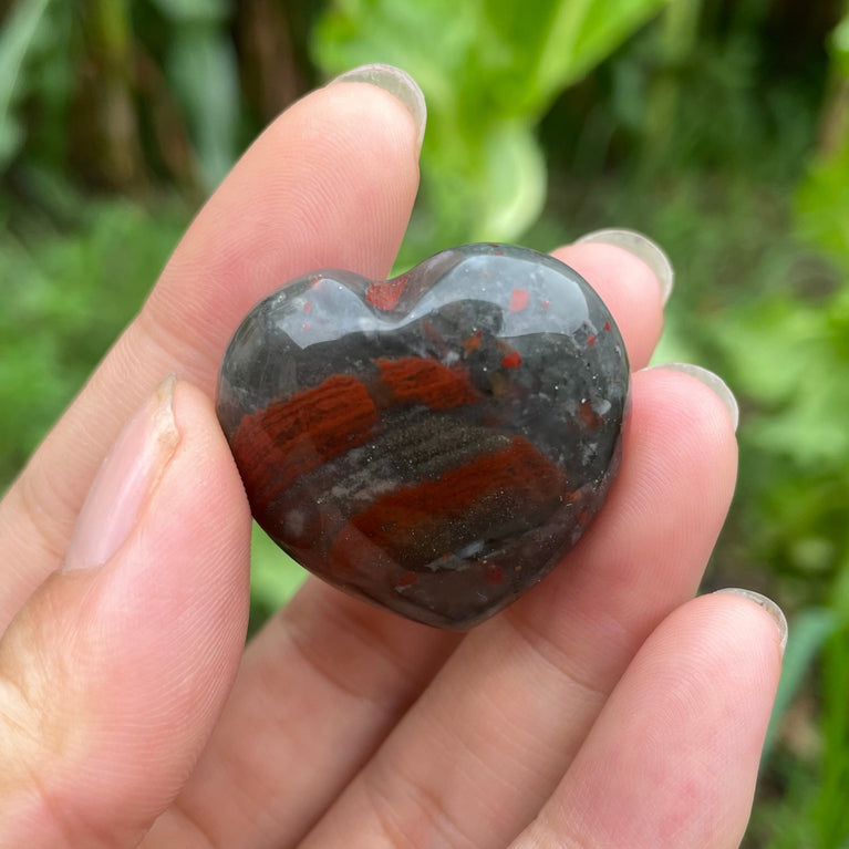 3CM Mini Hearts Natural Crystal Confetti