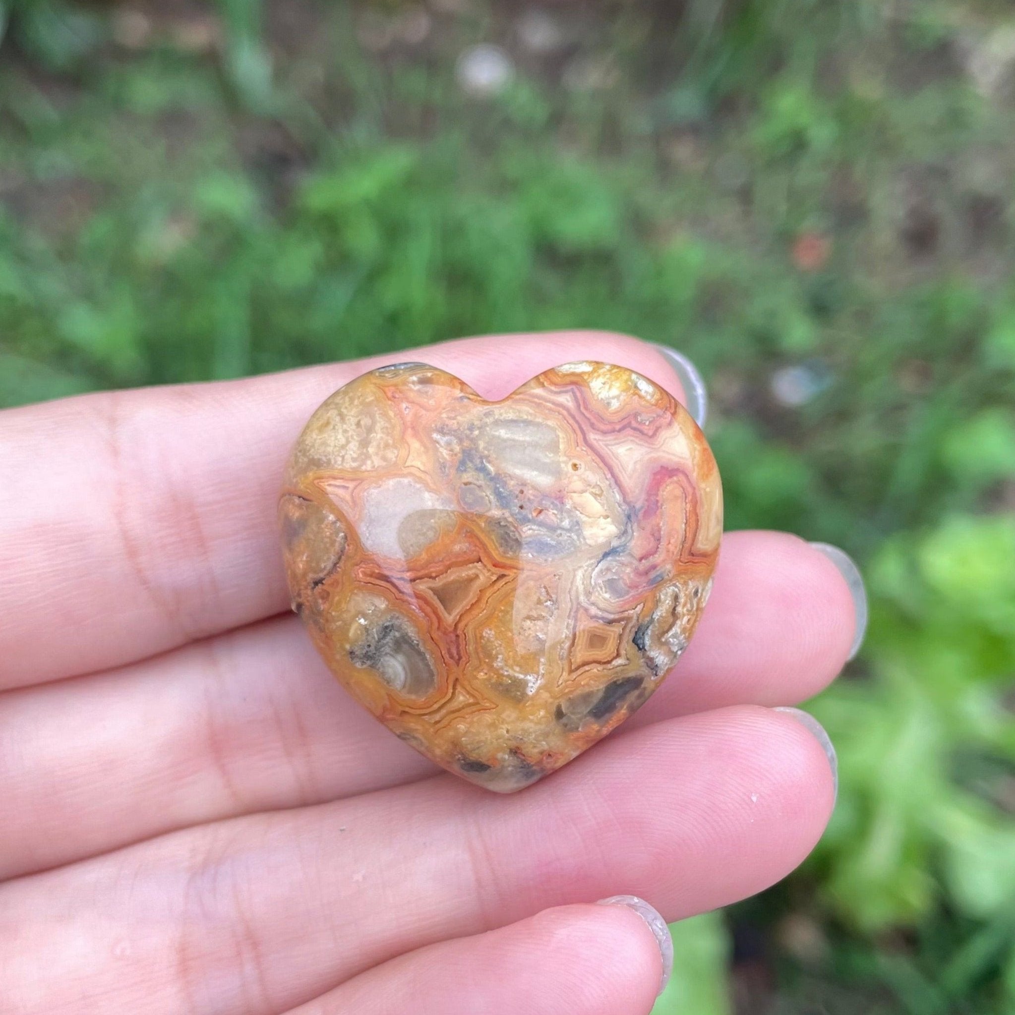 3CM Mini Hearts Natural Crystal Confetti