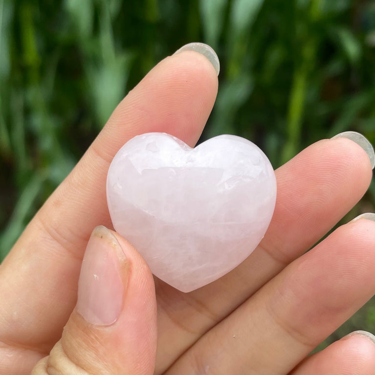 3CM Mini Hearts Natural Crystal Confetti