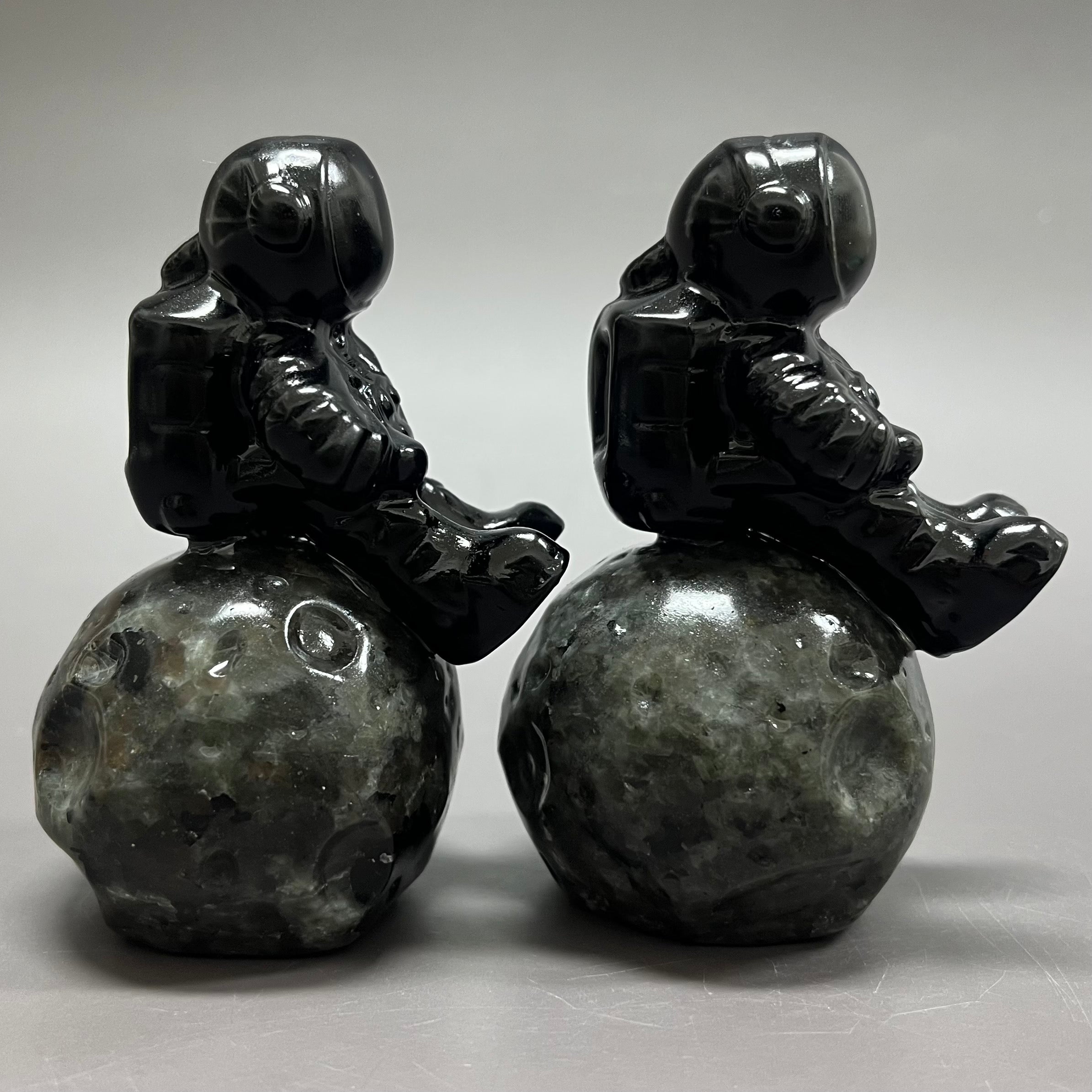 Natural Black Obsidian Astronaut on Moon Yooperlite Carving Table Decor Wholesale