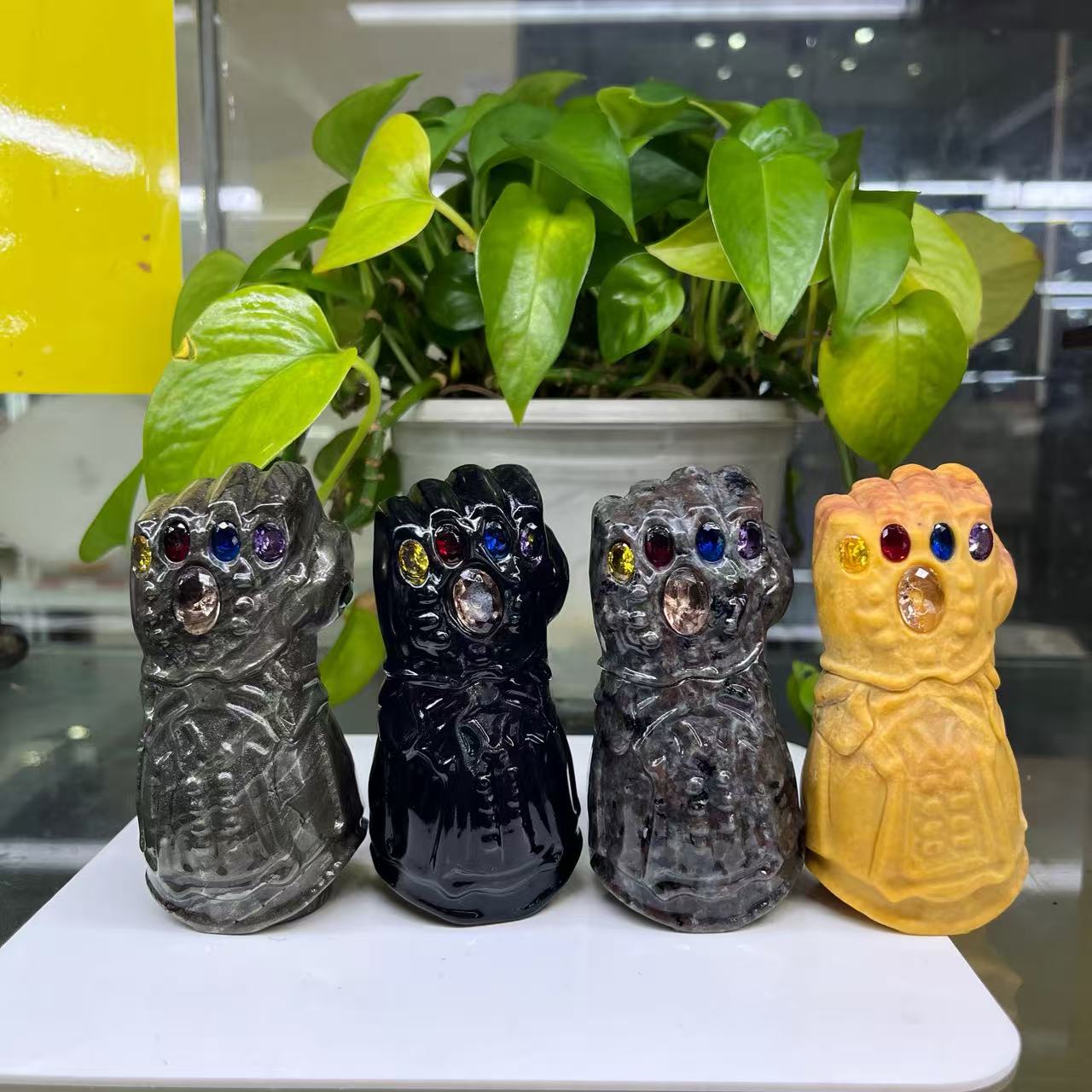 Natural Stone Thanos‘s Infinity Gauntlet Carving Table Decor Wholesale