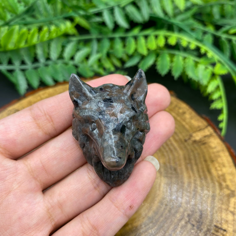 4.5CM Wolf Head Natural Crystal Carving