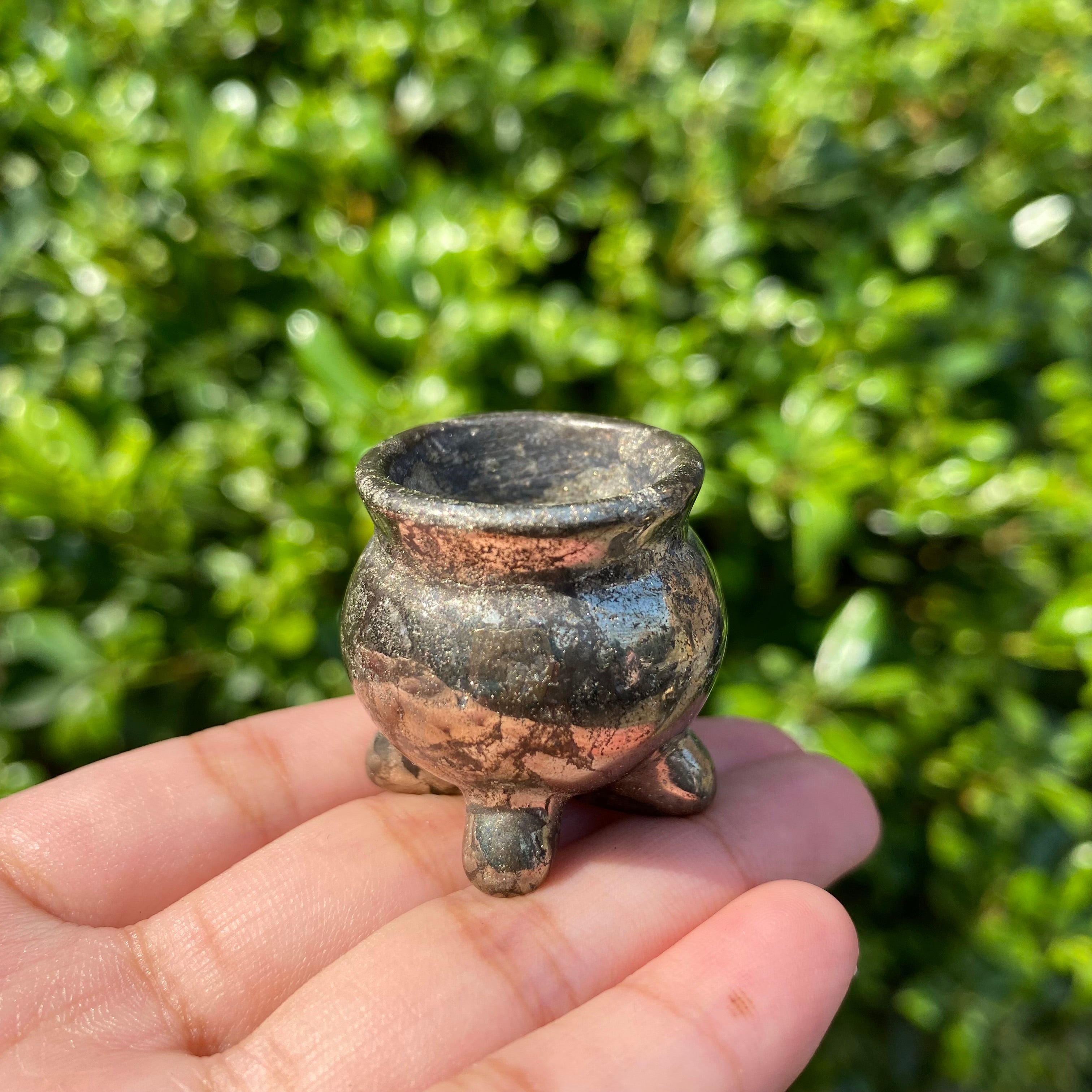 3CM Mini Cauldron Natural Crystal Carving