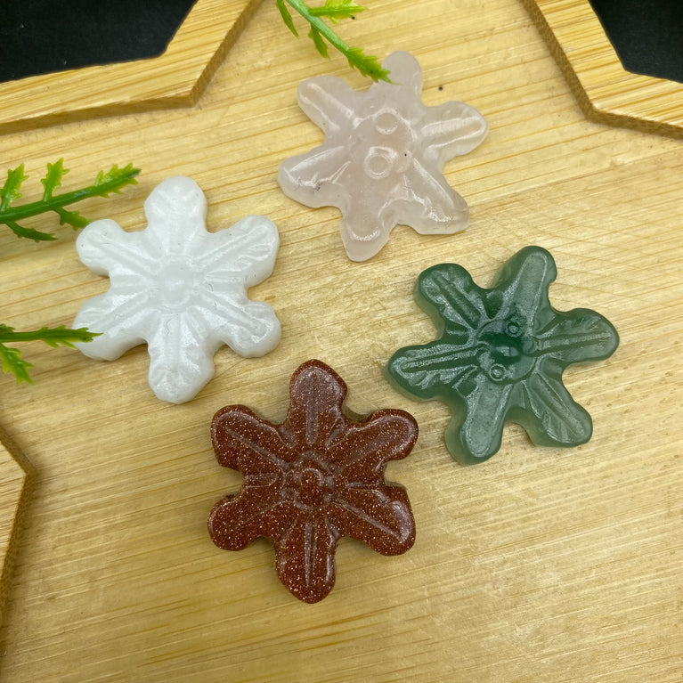 3CM Mini Snowflakes Christmas Series Carving Natural Crystal